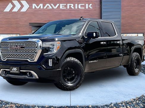 Used 2021 GMC Sierra 1500 Denali w/ Denali Ultimate Package AWD/4WD image 3