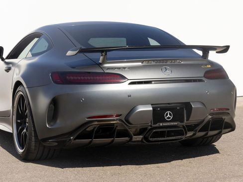 Used 2019 Mercedes-Benz AMG GT R image 8