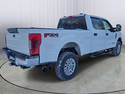 Used 2022 Ford F250 XLT w/ FX4 Off-Road Package image 2