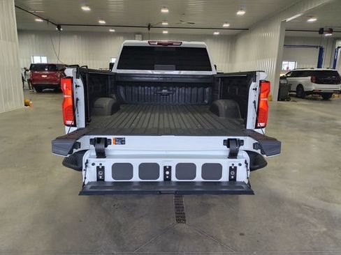 Used 2025 Chevrolet Silverado 3500 LTZ w/ LTZ Plus Package AWD/4WD image 25