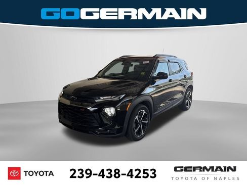 Used 2021 Chevrolet TrailBlazer RS w/ Technology Package FWD image 1