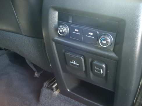 Used 2019 Chevrolet Traverse RS w/ LPO, Cargo Package image 19