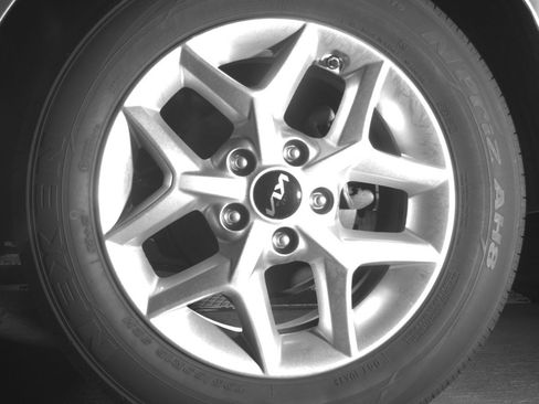Used 2025 Kia Soul LX w/ LX Technology Package FWD image 14