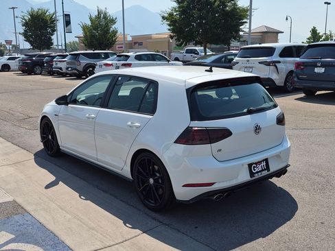 Used 2019 Volkswagen Golf R 4-Door AWD/4WD image 8