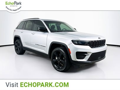 Used 2024 Jeep Grand Cherokee Altitude