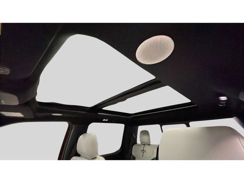 Used 2022 Ford F150 Lightning Platinum image 15