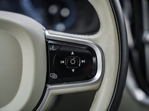 Used 2024 Volvo S60 B5 Plus image 26