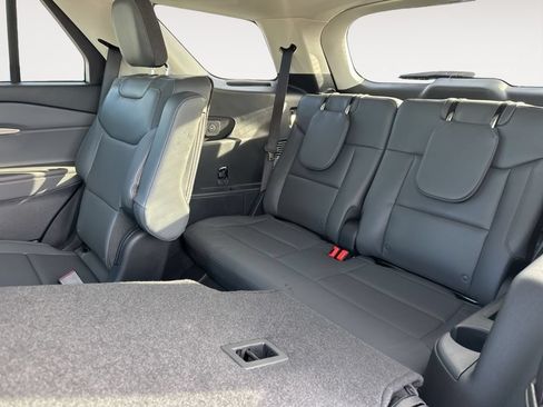 New 2026 Ford Explorer Active w/ Active Comfort Package AWD/4WD image 36