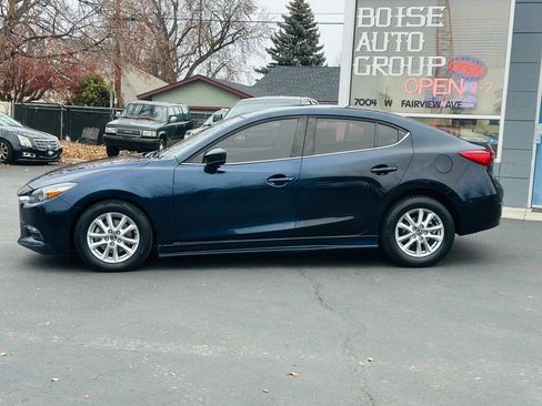 Used 2017 MAZDA MAZDA3 Sport w/ Preferred Equipment Package image 4