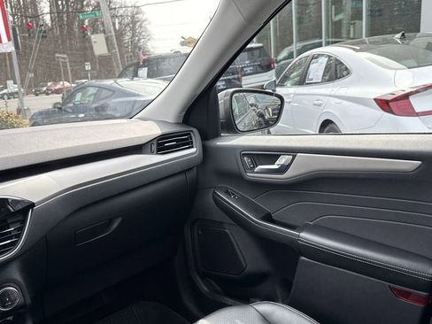 Used 2022 Ford Escape SEL image 14