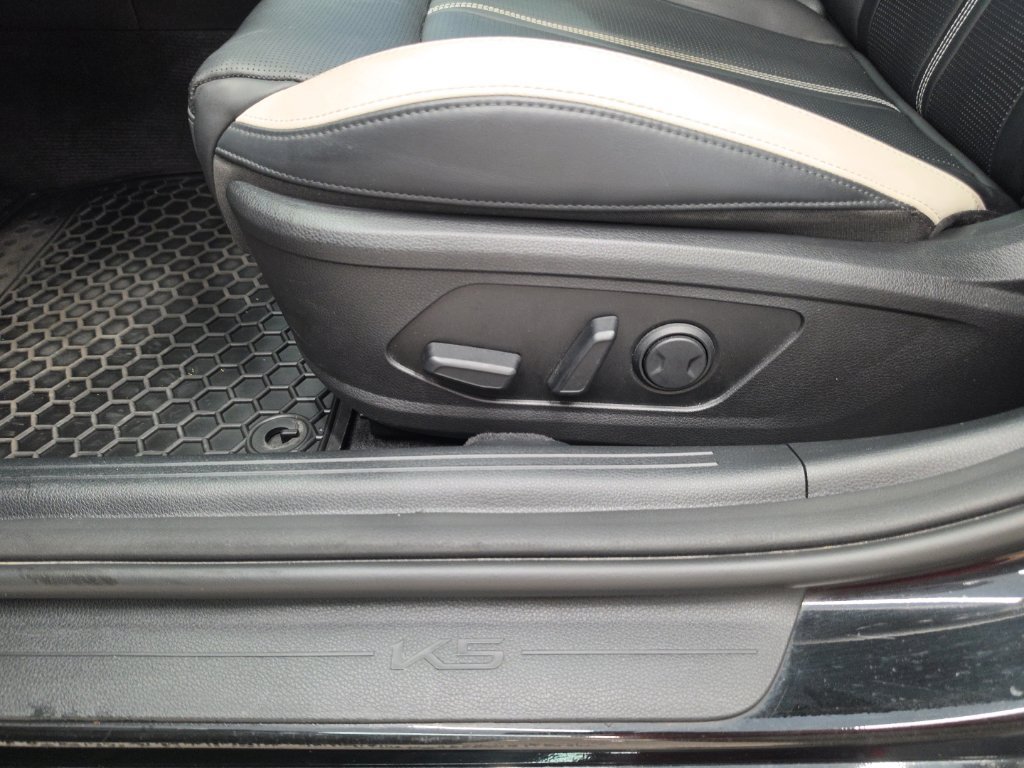 Certified 2025 Kia K5 GT-Line w/ GT-Line Premium Package FWD image 36