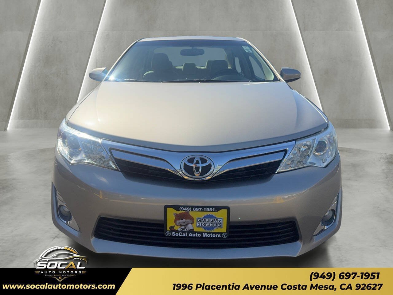 Used 2014 Toyota Camry XLE w/ Leather Package FWD image 8