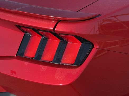 Used 2024 Ford Mustang GT Premium RWD image 8