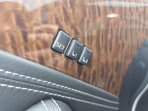 Used 2019 Nissan Armada SL w/ Premium Package image 25