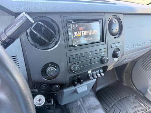 Used 2016 Ford F250 XL w/ XL Appearance Package AWD/4WD image 25