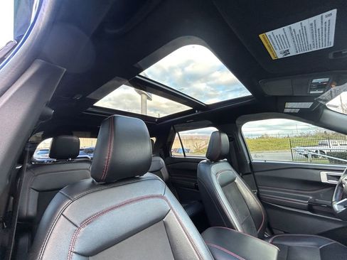 Used 2023 Ford Explorer ST-Line image 27