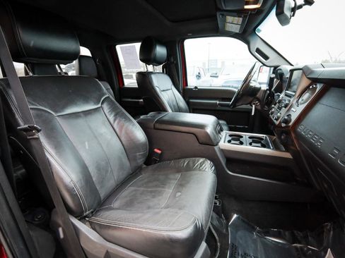 Used 2014 Ford F350 Lariat w/ Lariat Chrome Package image 23