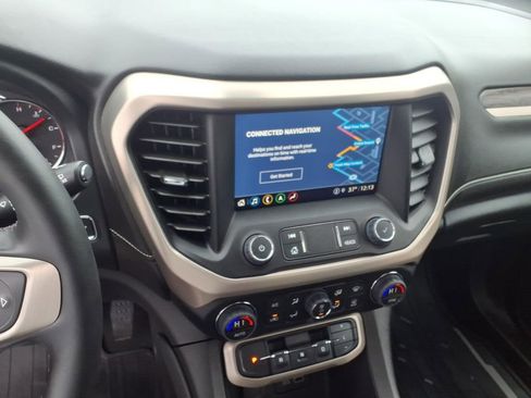 Used 2023 GMC Acadia Denali w/ Denali Ultimate Package AWD/4WD image 15