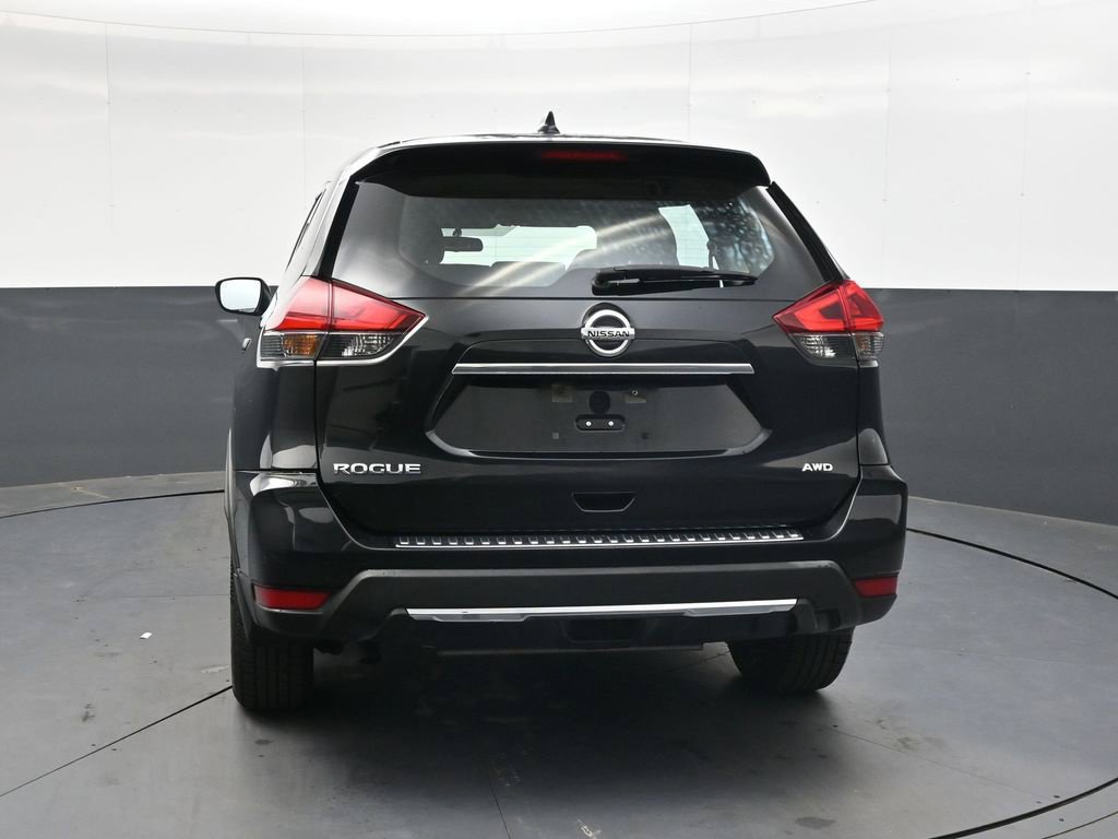 Used 2018 Nissan Rogue S AWD/4WD image 5