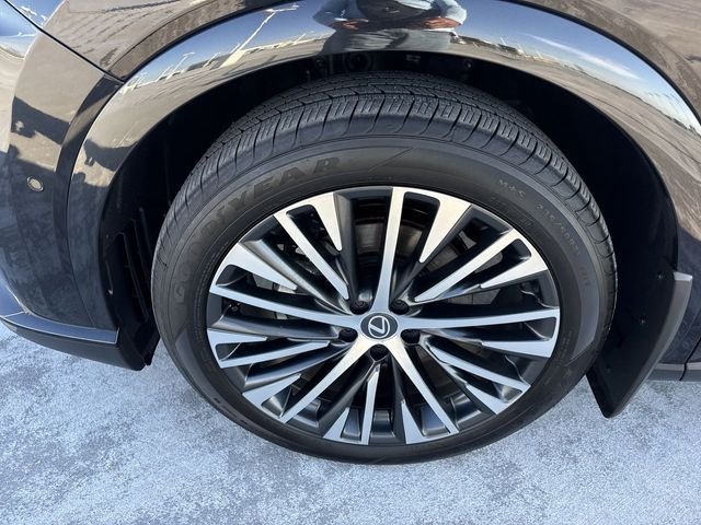 New 2026 Lexus RX 350 w/ Convenience Package AWD/4WD image 10