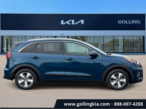 Certified 2020 Kia Niro LX image 2