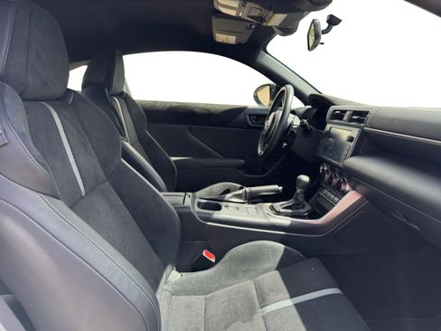 Used 2022 Toyota GR86 Premium RWD image 17