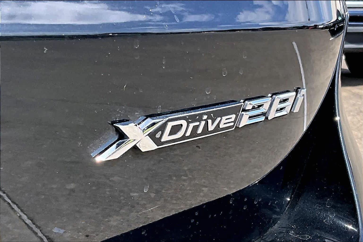 Used 2025 BMW X1 xDrive28i AWD/4WD image 9