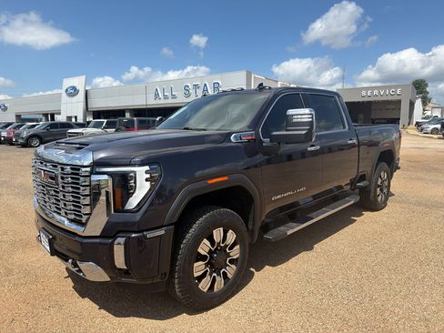 Used 2025 GMC Sierra 2500 Denali w/ Denali Reserve Package AWD/4WD image 5