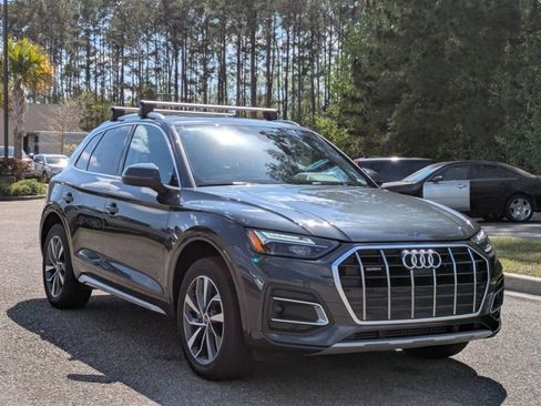 Used 2021 Audi Q5 Premium Plus w/ Premium Plus Package image 3