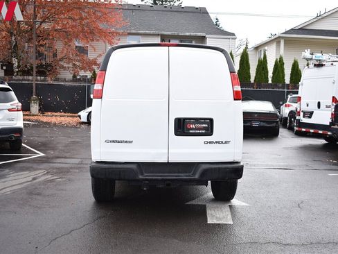 Used 2006 Chevrolet Express 3500 image 4