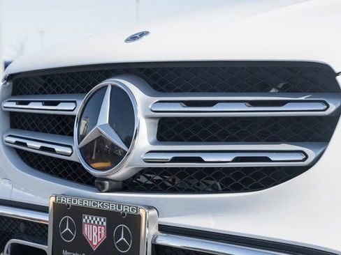 Used 2022 Mercedes-Benz GLC 300 4MATIC image 13