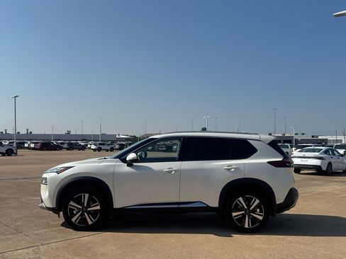 Certified 2023 Nissan Rogue Platinum w/ Platinum Premium Package AWD/4WD image 12