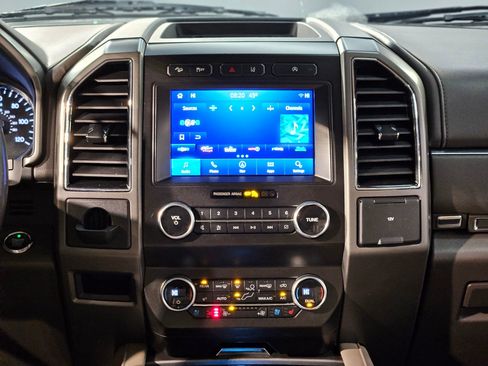 Used 2021 Ford Expedition Max XLT image 16