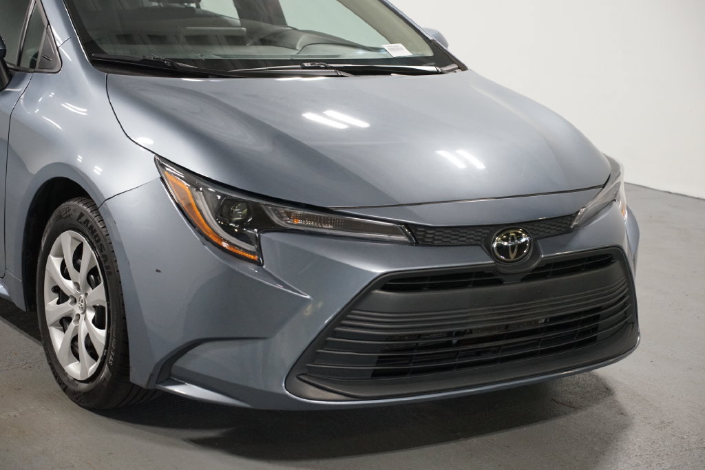 Certified 2024 Toyota Corolla LE FWD image 4
