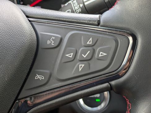 Used 2023 Chevrolet Equinox RS FWD image 25