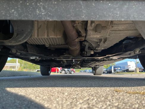 Used 2018 Jeep Renegade Altitude FWD image 16