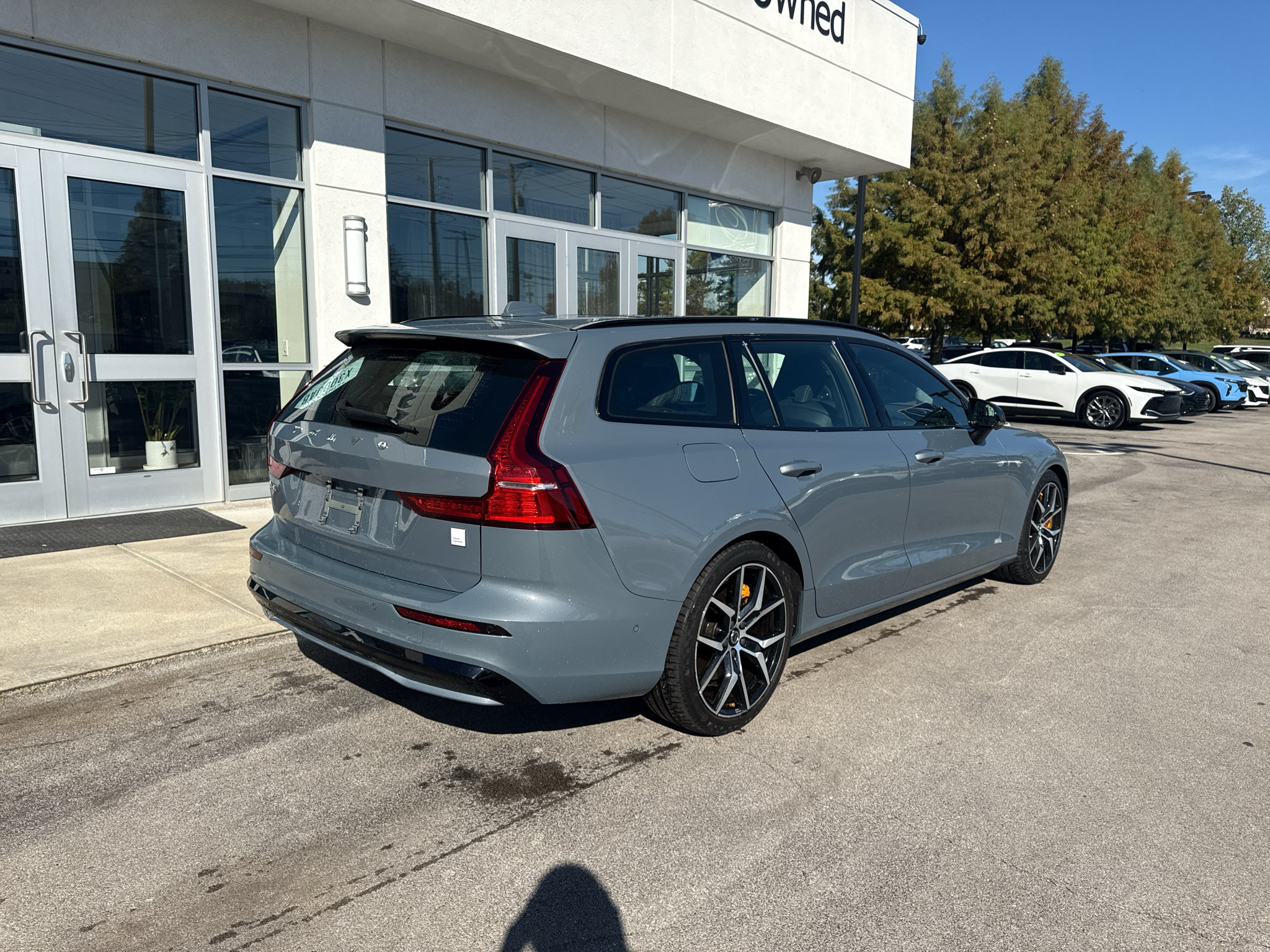 Used 2023 Volvo V60 T8 Polestar AWD/4WD image 3