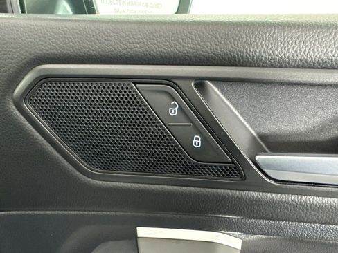 Used 2024 Volkswagen Tiguan S image 32