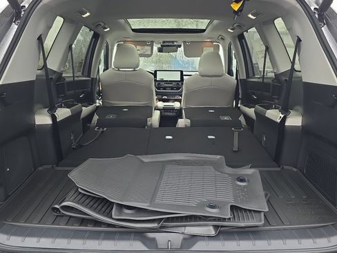 New 2026 Toyota Grand Highlander Platinum image 10