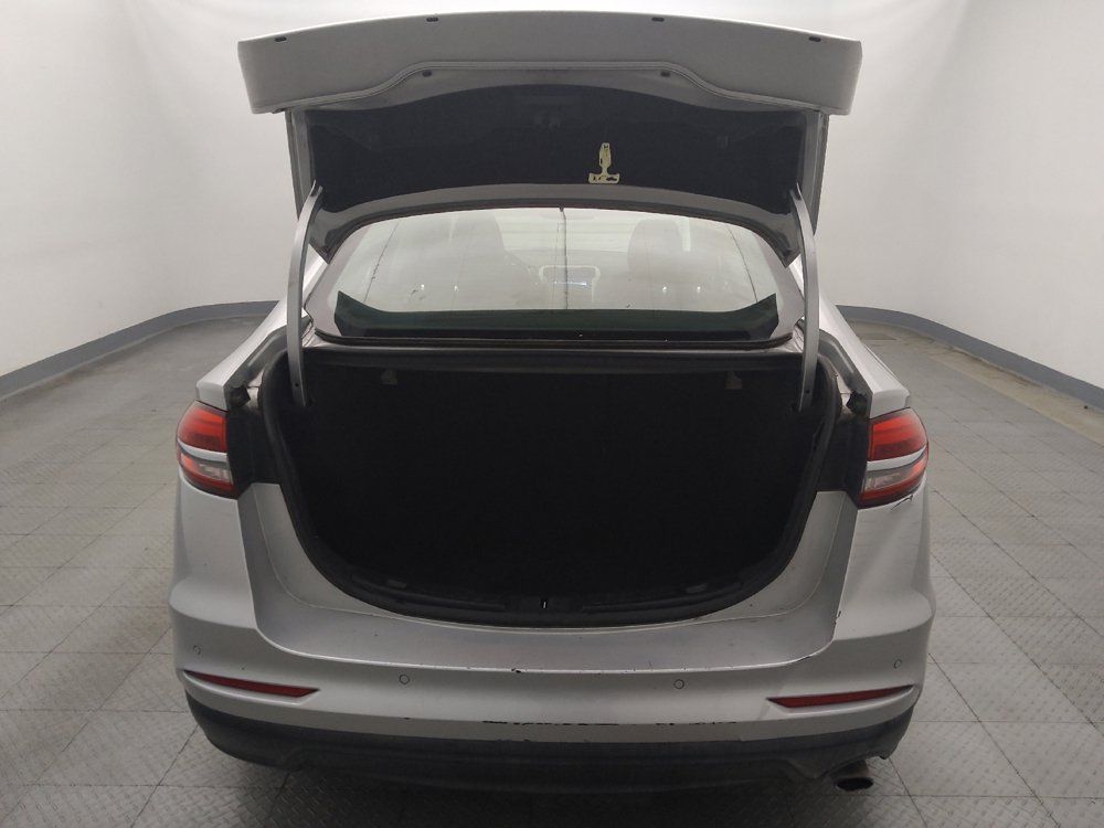 Used 2019 Ford Fusion SE FWD image 29