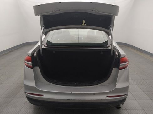 Used 2019 Ford Fusion SE FWD image 29