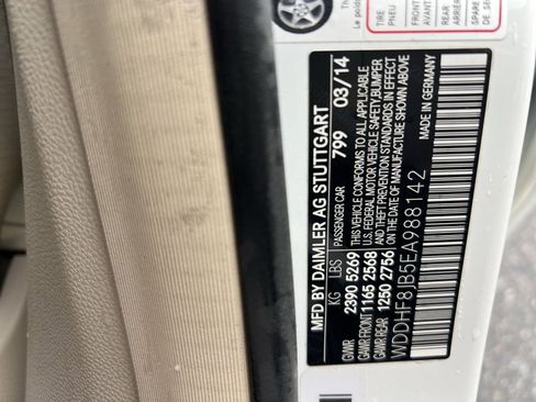 Used 2014 Mercedes-Benz E 350 4MATIC Sedan image 28