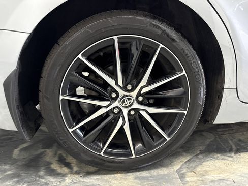 Used 2024 Toyota Camry SE FWD image 27
