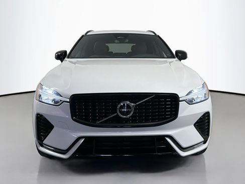 Certified 2023 Volvo XC60 B5 Plus w/ Protection Package Premier AWD/4WD image 2