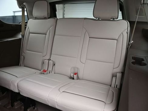 Used 2023 GMC Yukon Denali AWD/4WD image 13