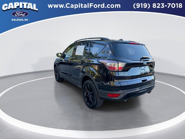 Used 2017 Ford Escape SE w/ SE Sport Appearance Package FWD image 6