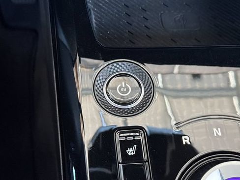 Certified 2024 Kia Niro Wind FWD image 30