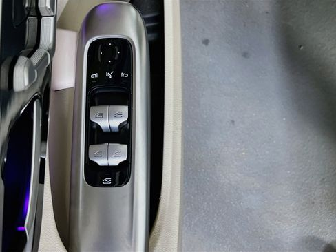 Used 2022 Mercedes-Benz C 300 4MATIC Sedan image 18