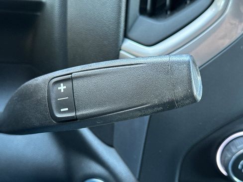 Certified 2022 Chevrolet Silverado 1500 Custom image 21