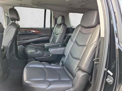 Used 2018 Cadillac Escalade ESV Premium Luxury AWD/4WD image 20